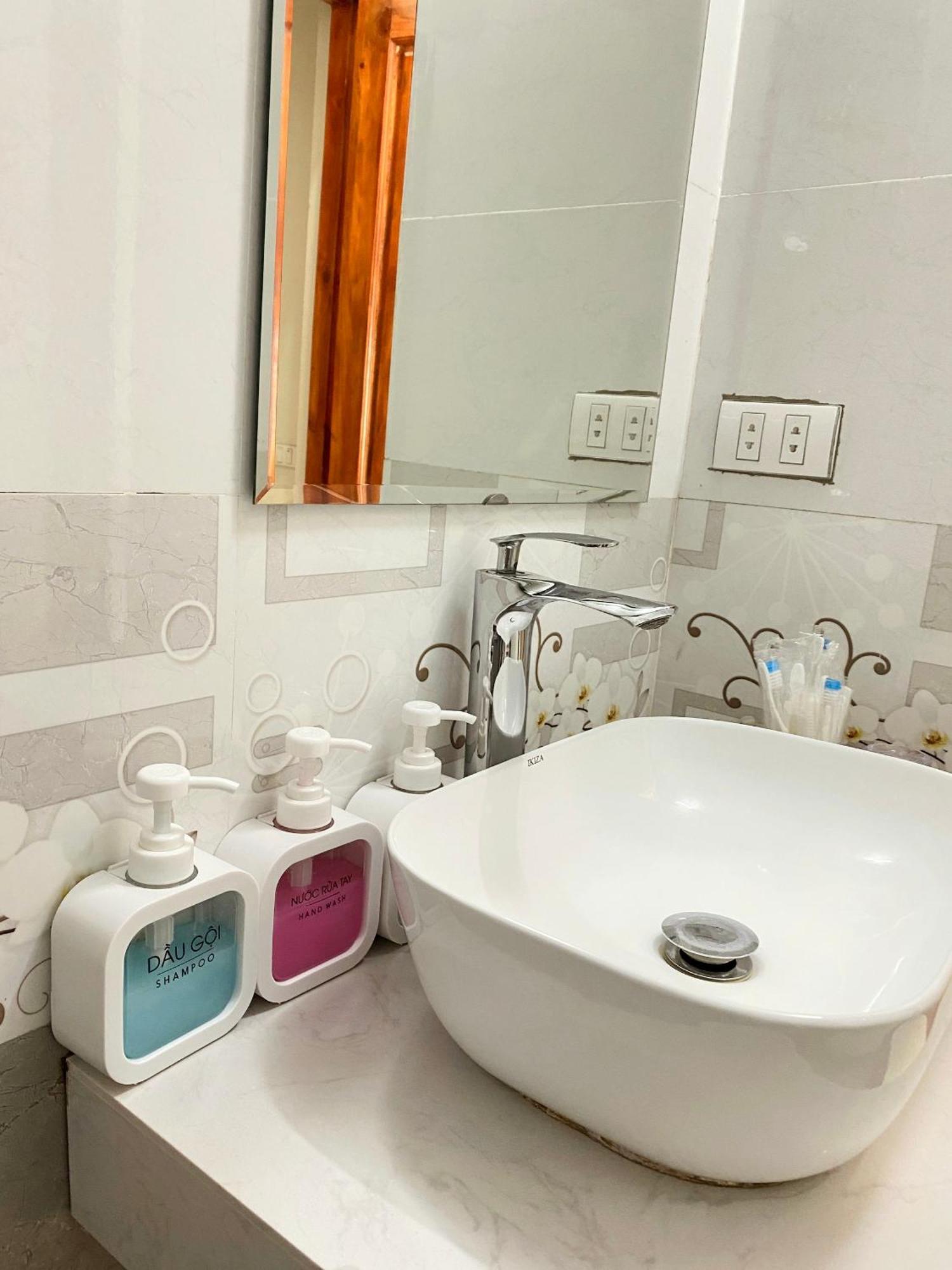 Apartament Nha Nghi Quang Trung Dong Van  Zewnętrze zdjęcie