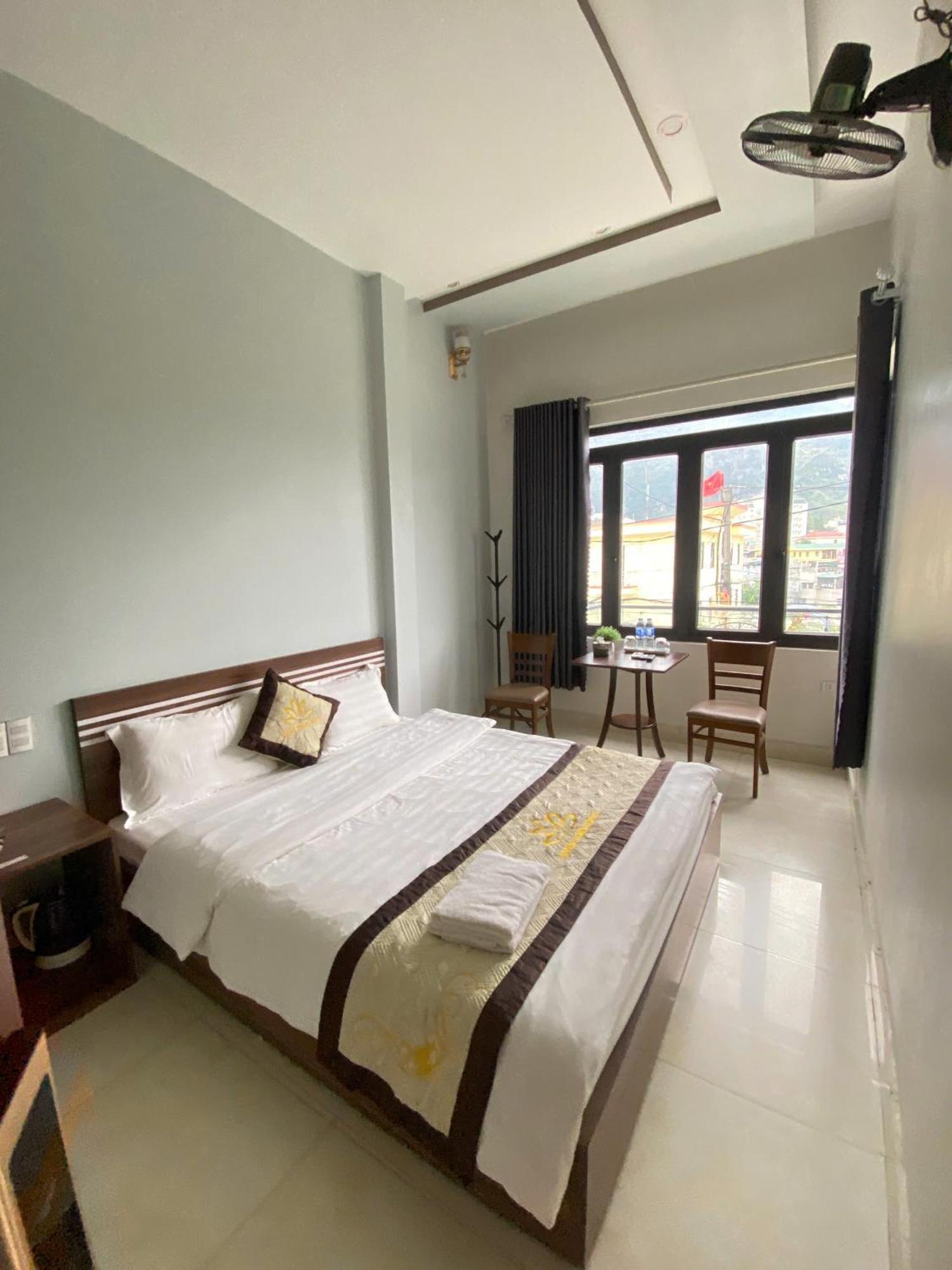Apartament Nha Nghi Quang Trung Dong Van  Zewnętrze zdjęcie